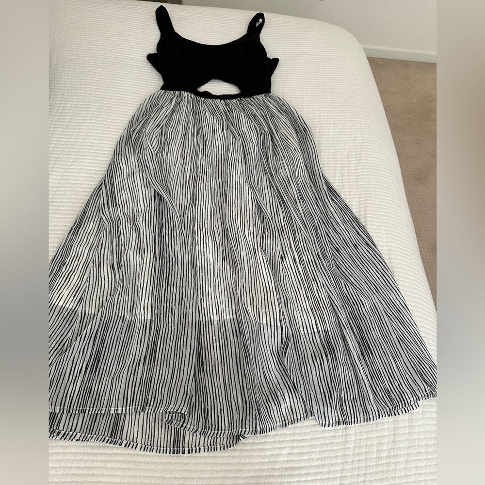 Abercrombie and Fitch midi cut out dress xs